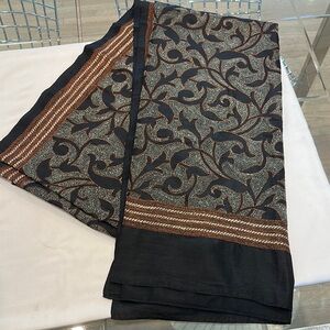 Elegant Black and Orange Patterned Shawl
